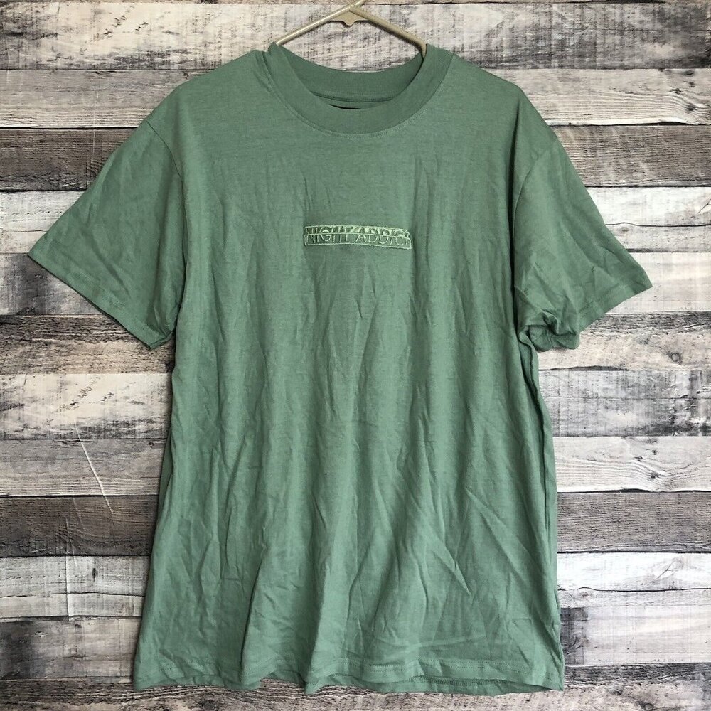 Night Addict Mens Tee-Shirt Green Short Sleeve Crew Neck Casual Pullover Size M